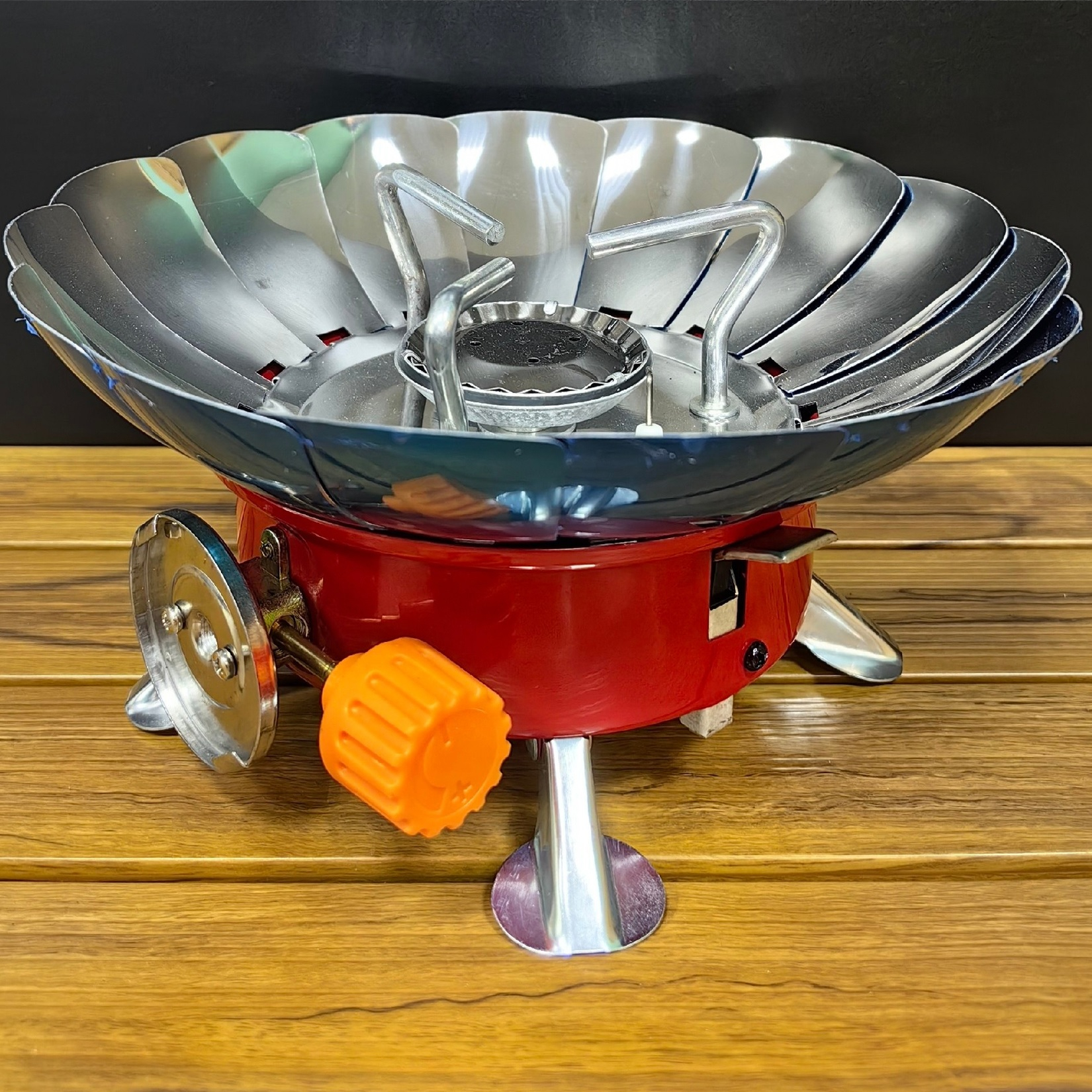 Плита газовая портативная Energy GS-100, 0.3 кВт, 1 конфорка, пьезоподжиг, регулируемая ветрозащита, цвет красный