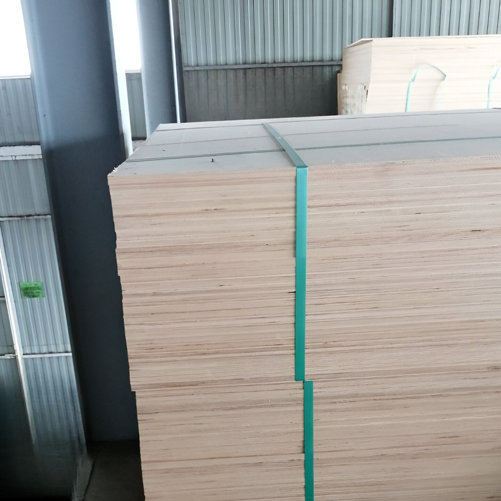 Фанера строительная ФК, сорт 4/4, береза 18х1525x1525 мм, для внутренних работ