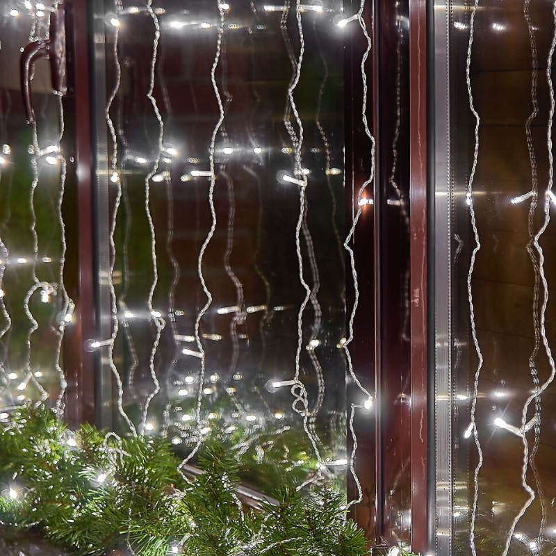 Гирлянда светодиодная Uniel ULD-C3030-192/DTA занавес 3х3 м, IP20, нейтральный белый, 3 м