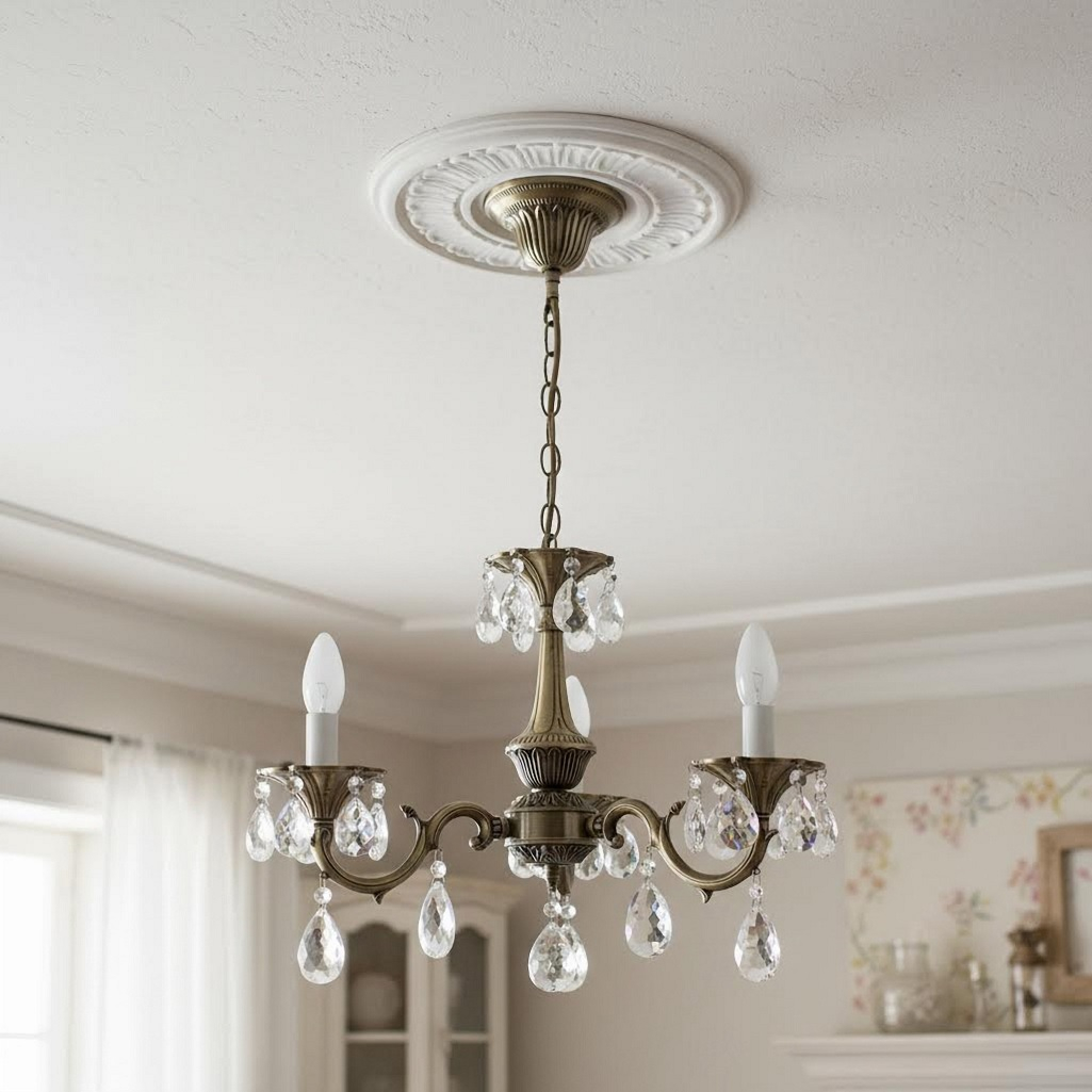 Люстра Reluce 09347-0.4-03, 3 лампы, E14, 120 Вт, хрусталь, до 6 кв.м