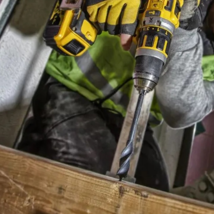 Сверло по дереву DeWalt Extreme Impact DT90240-QZ, 16х152 мм, спиральное, шестигранный хвостовик, для ударного сверления