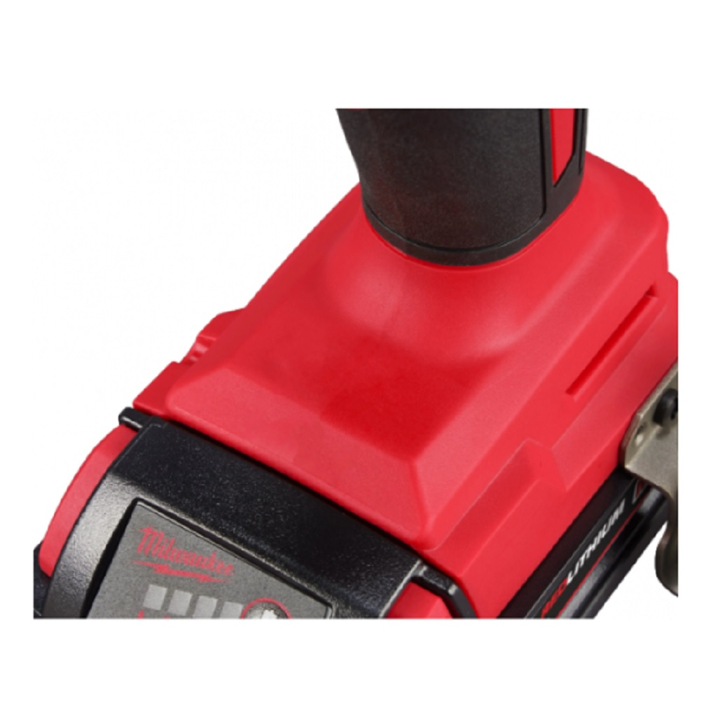 Винтоверт аккумуляторный Milwaukee M18 BLIDRCMC-402C, 18В, 192 Hм, 2 акк х 4Ah+з.у.
