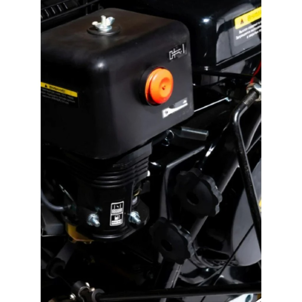 Снегоуборщик бензиновый Huter SGC 8100, двухступенчатый, металлический шнек, 9560 Вт