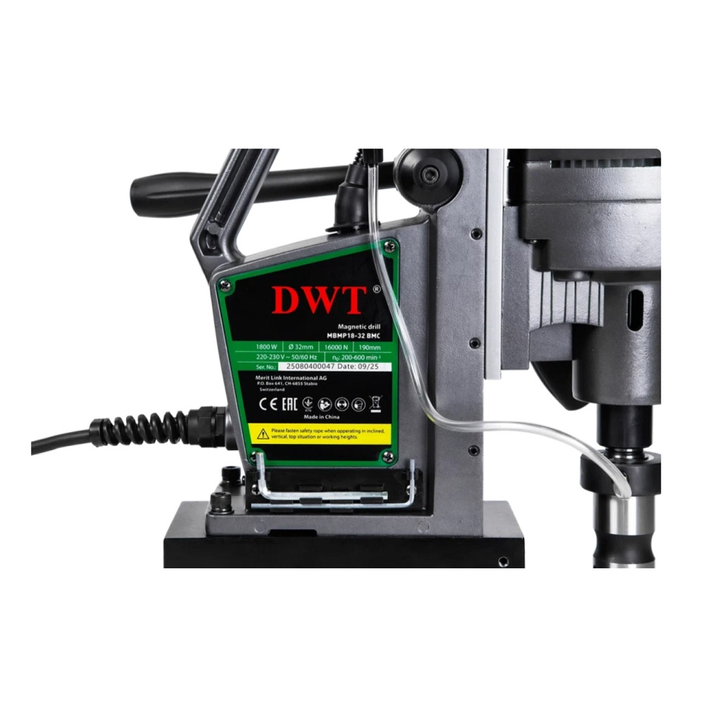 Станок сверлильный DWT MBMP18-32 BMC, магнитный, 600 об/мин, 1800 Вт