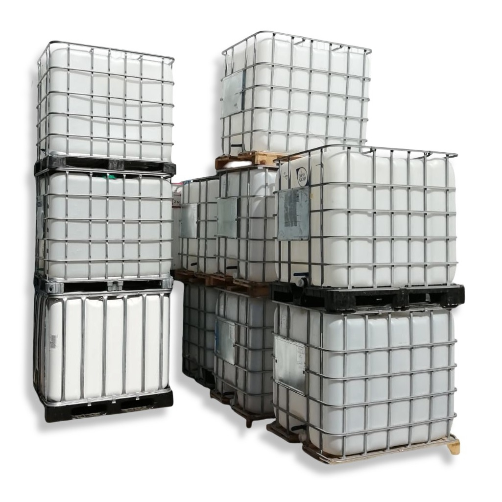 Куб 1000 литров пластиковый для технической воды, в металлической обрешетке на поддоне