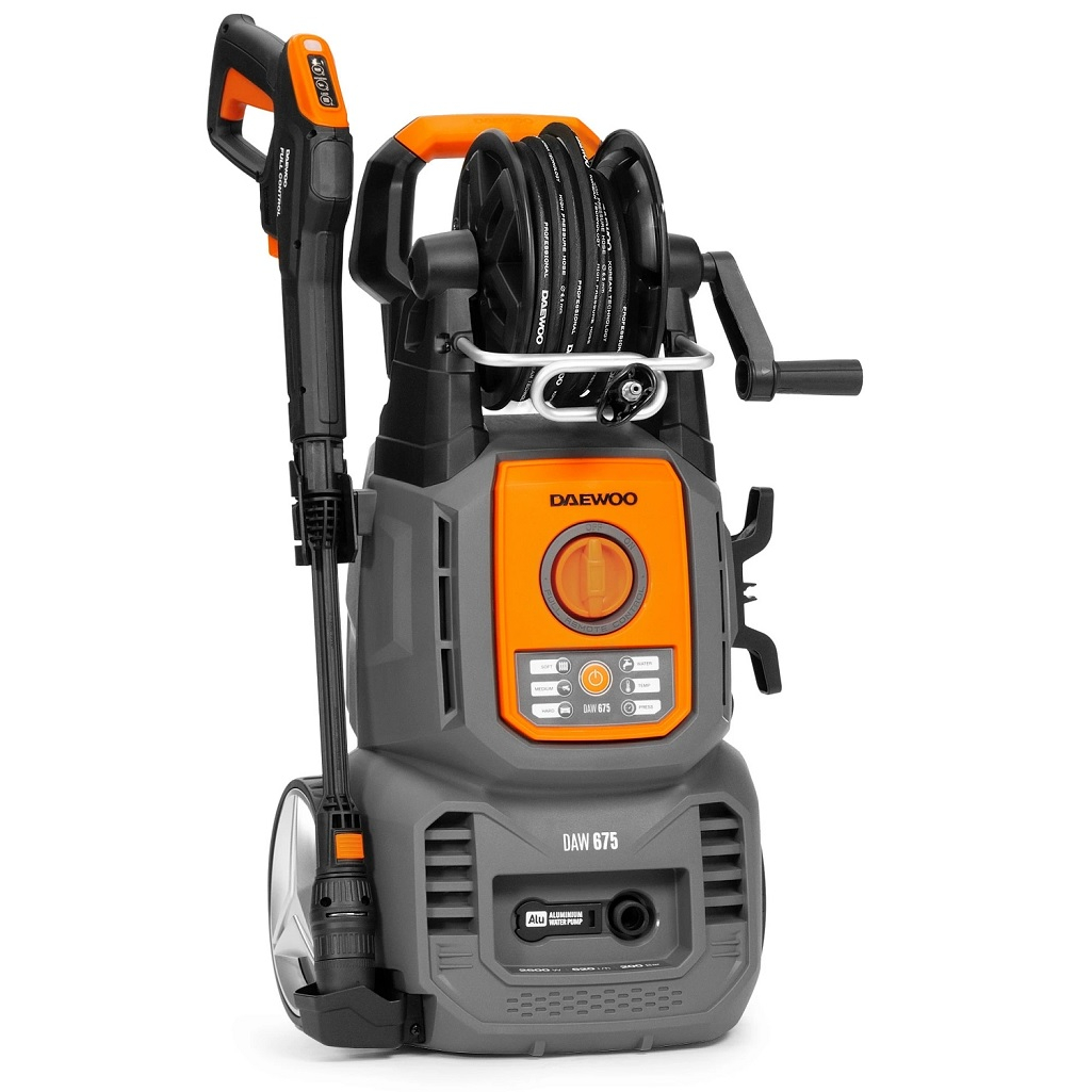 Мойка высокого давления Daewoo Full Control DAW 675, 2.6 кВт, 200 бар, 10.3 л/мин, щеточный двигатель