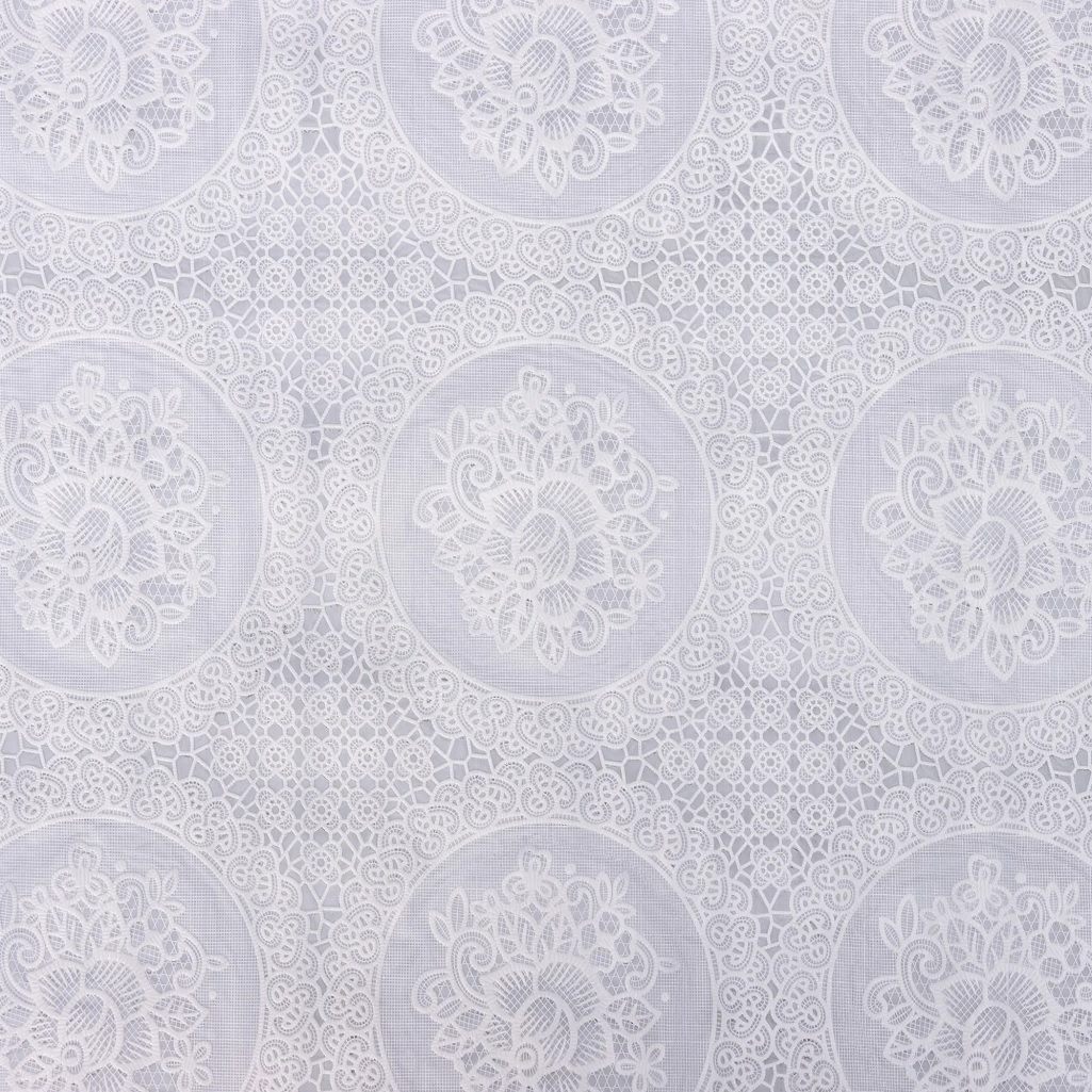 Клеенка на стол ажурная Top Lace, ширина 137 см, толщина 0.2 мм, цвет белый