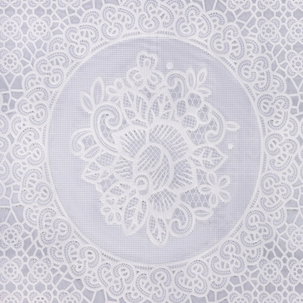 Клеенка на стол ажурная Top Lace, ширина 137 см, толщина 0.2 мм, цвет белый