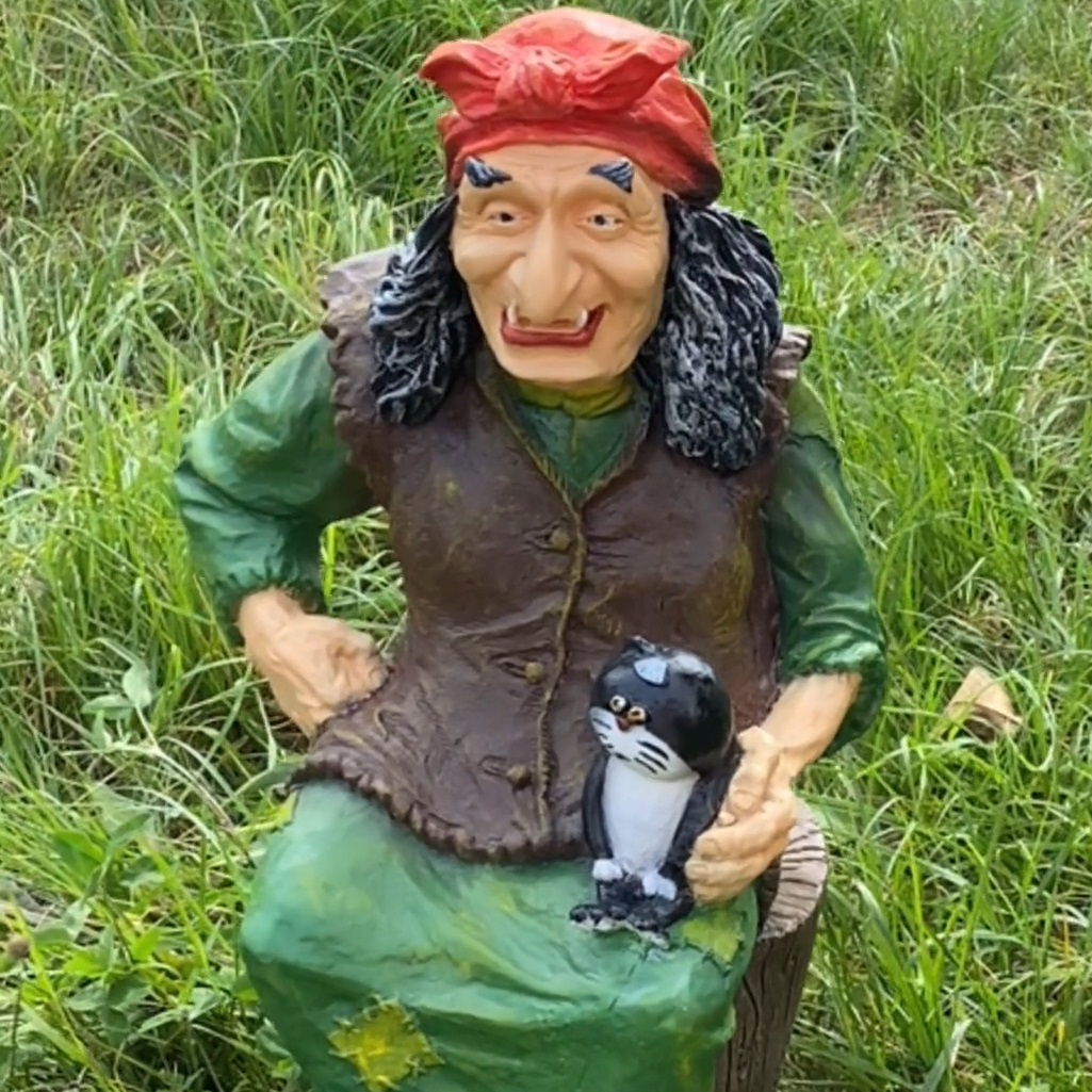 Фигура садовая Баба Яга на ступе с Кошкой, 360х400х740 мм, полистоун