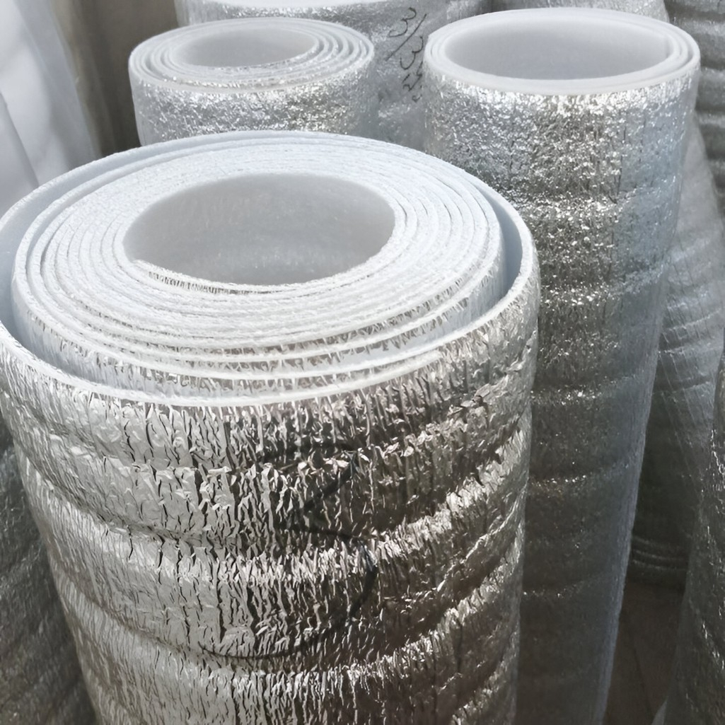 Утеплитель Тепофол А фольга, вспененный полиэтилен 2 мм, ширина 1050 мм, на отрез от 1 п.м