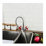 Смеситель для кухни Frud R43127-10 гибкий излив, красный, хром